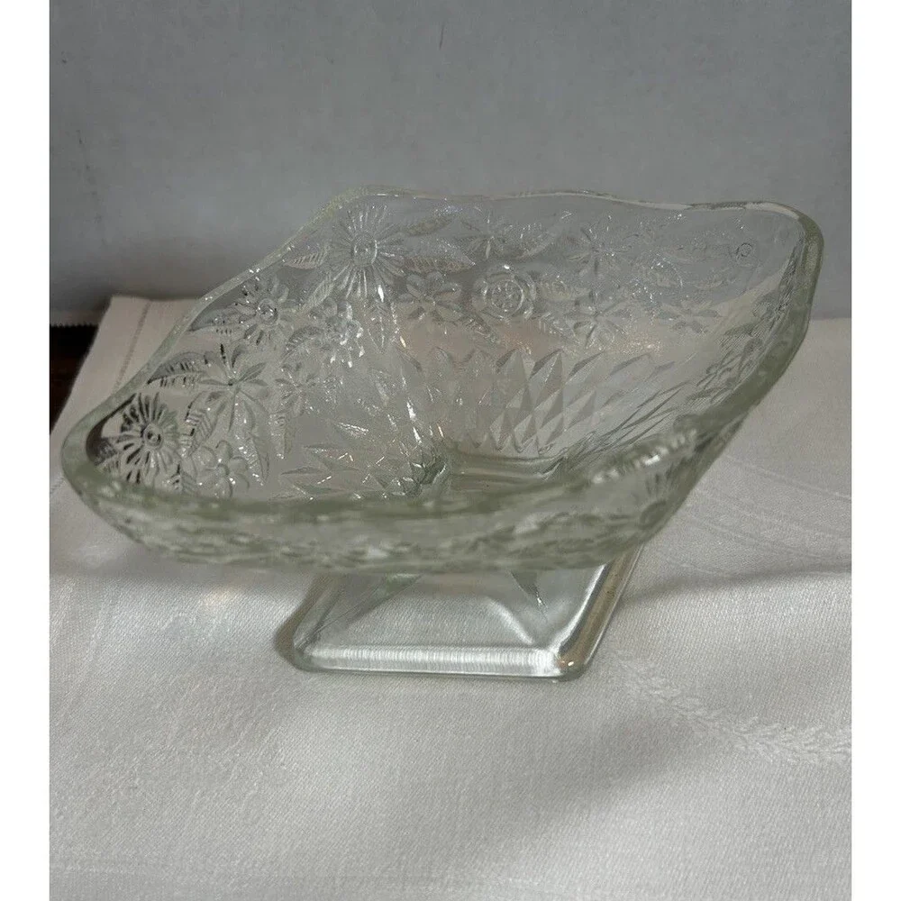 Vintage Clear Glass Pedestal Candy Dish Daisy Floral Diamond Footed Bowl Decor